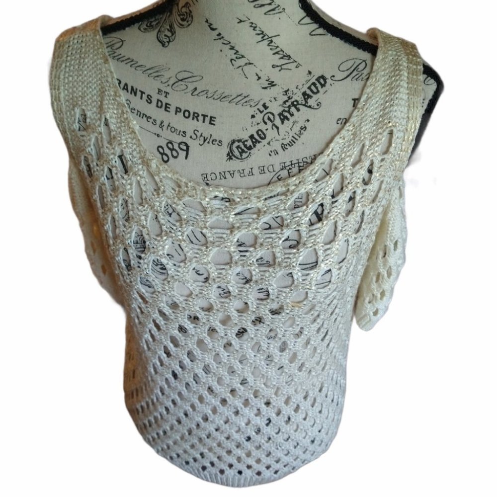 One star cold shoulder top Cream Boho Beachy Feminine Cottage Core Osfm